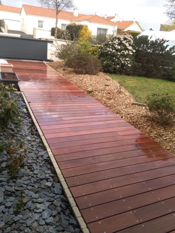 installation-pose-creation-allee-bois-entree-terrasse-menuiserie-marionneau-vallet-44-272215042-CECB-C01E-A78B-EC98293CD628.jpg