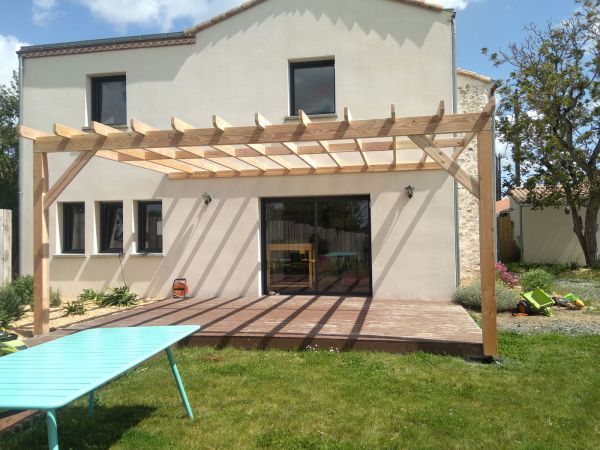 creation-installation-pergola-bois-carport-menuiserie-marionneau-vallet-44-2021-77D62EDDB-EB72-6A7B-A5A0-B283FC8D0665.jpg