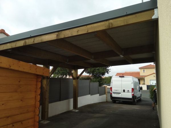 creation-installation-pose-carport-bois-menuiserie-marionneau-vallet-44-2022-56DE4DF59-EA4E-9DAD-759E-3A35E1D97E9B.jpg