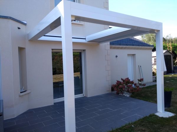 installation-creation-carport-pergola-verre-metal-menuiserie-marionneau-vallet-44-4D18B63C3-11B7-6AA1-9741-039F3559B334.jpg