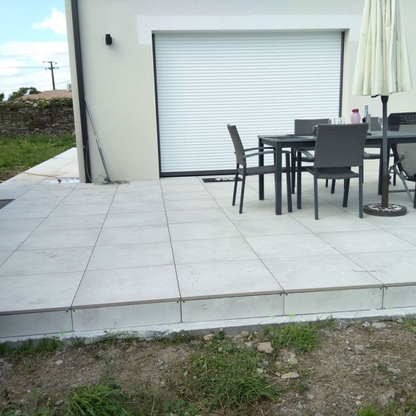 amenagement-exterieur-pose-terrasse-dalle-ceramique-menuiserie-marionneau-bardage-2FBF56E9F-4B95-A39D-3D3A-225D85460CFD.jpg