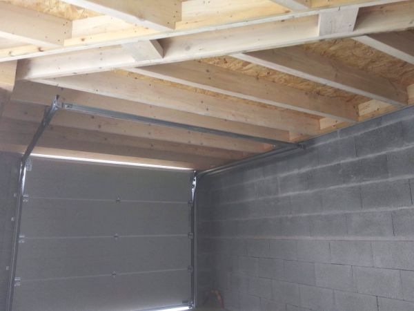 amenagement-interieur-combles-plancher-porteur-pose-osb-bois-menuiserie-marionneau-vallet-44-202660AA9505-1231-20DC-BD52-37378A414CFD.jpg