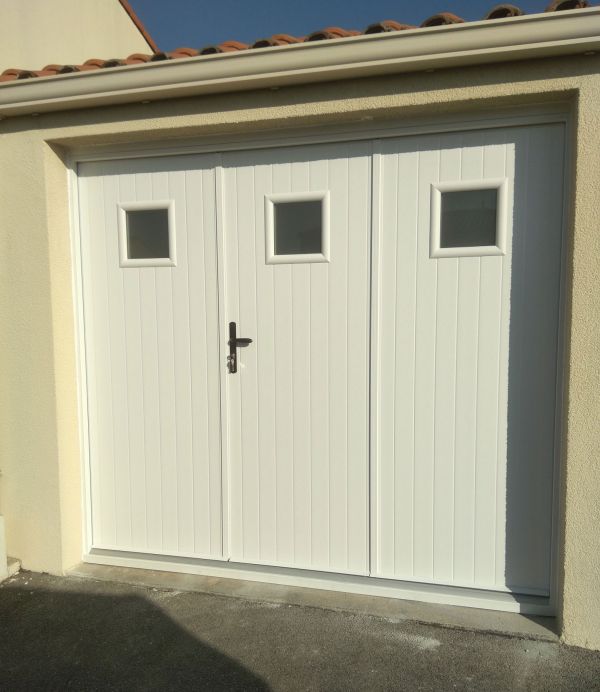 installation-pose-porte-garage-blanche-coulissante-menuiserie-marionneau-vallet-44-2023-100D6A439-D95B-37B2-A653-0F8DAA39A0A5.jpg