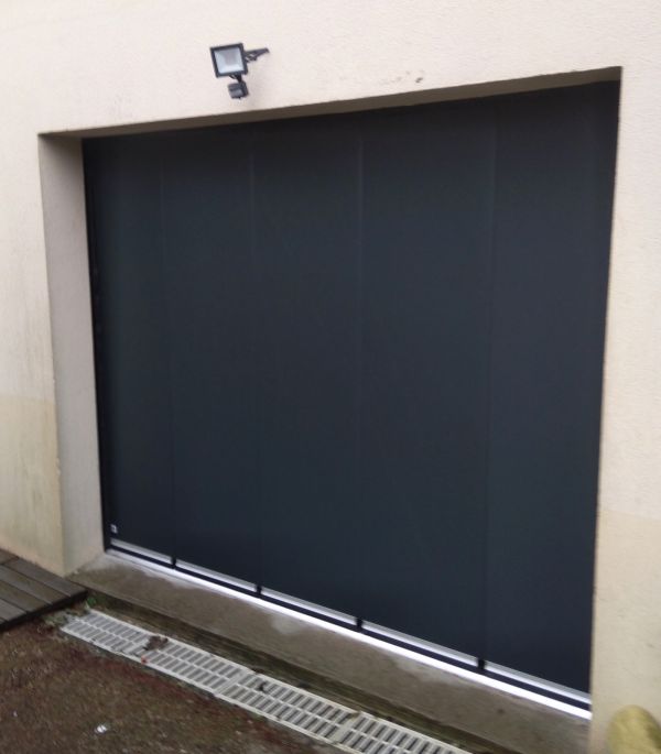 installation-pose-porte-garage-noir-gris-anthracite-menuiserie-marionneau-vallet-44-2025B02A0851-4185-B5CA-3B69-0D2364085CB8.jpg