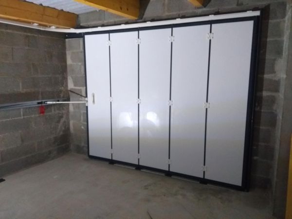 installation-pose-portes-garage-menuiserie-marionneau-vallet-44-71D4B4E8A-4D99-5410-EB79-09DB227546B9.jpg